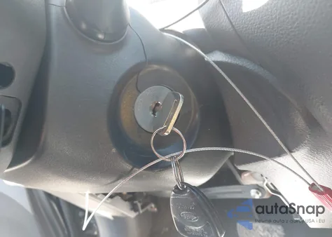 2008 Toyota Yaris z USA, uszkodzony, nr VIN JTDBT923681244835